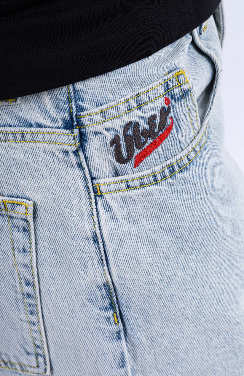 Ueber-detail_-Sky-Blue_-01