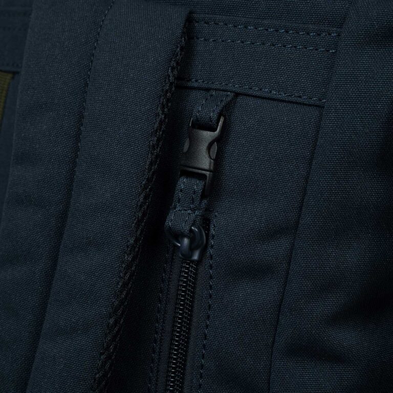 doughnut-jetpack-meditative-dark-backpack-midnight-blue-5-768x768