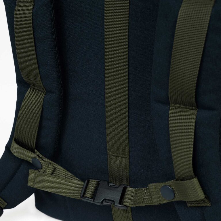 doughnut-jetpack-meditative-dark-backpack-midnight-blue-9-768x768